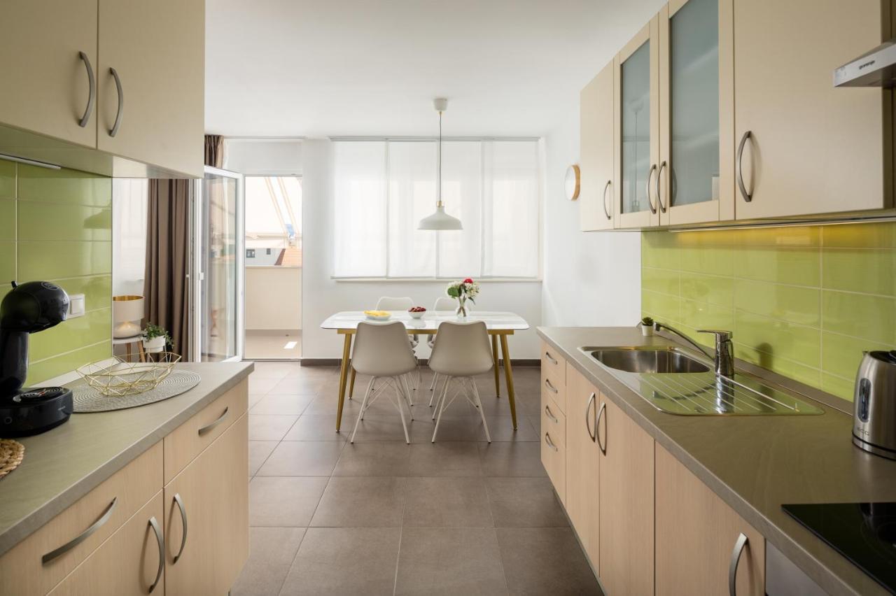 Apartment Nova 4* Дуги-Рат Экстерьер фото